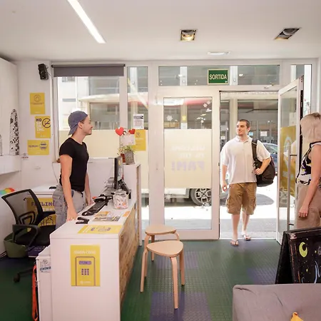 Onefam Ramblas 旅馆 巴塞罗那