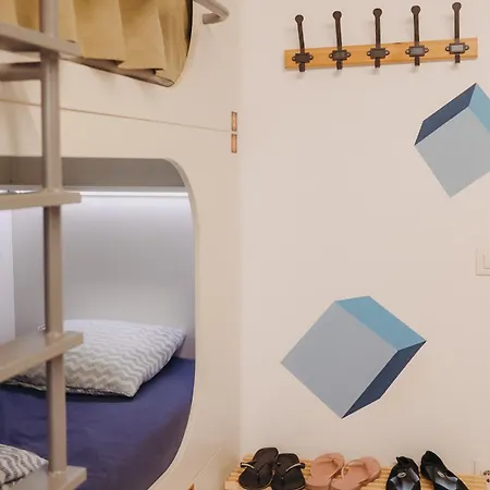 Onefam Ramblas Hostel Barcelona