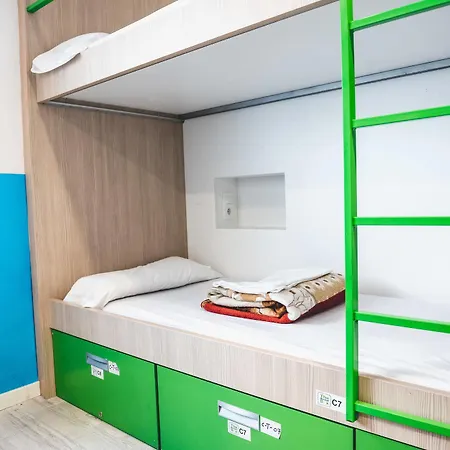 One Ramblas Hostel Barcelona