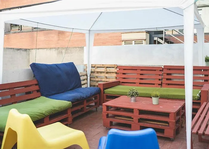 Onefam Ramblas Albergue Barcelona