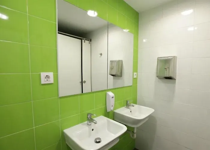 Albergue Onefam Ramblas Barcelona