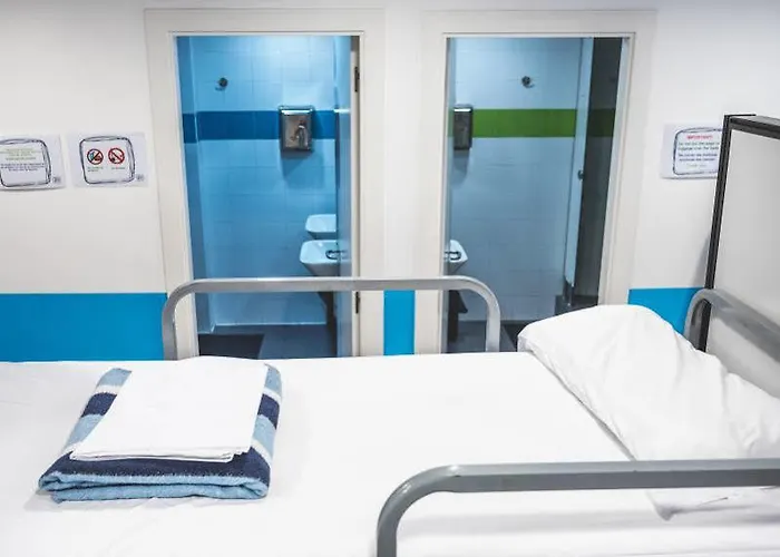 Onefam Ramblas Albergue