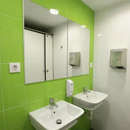 Hostel Onefam Ramblas Barcelona
