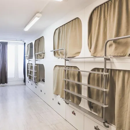 Onefam Ramblas Hostel Barcelona